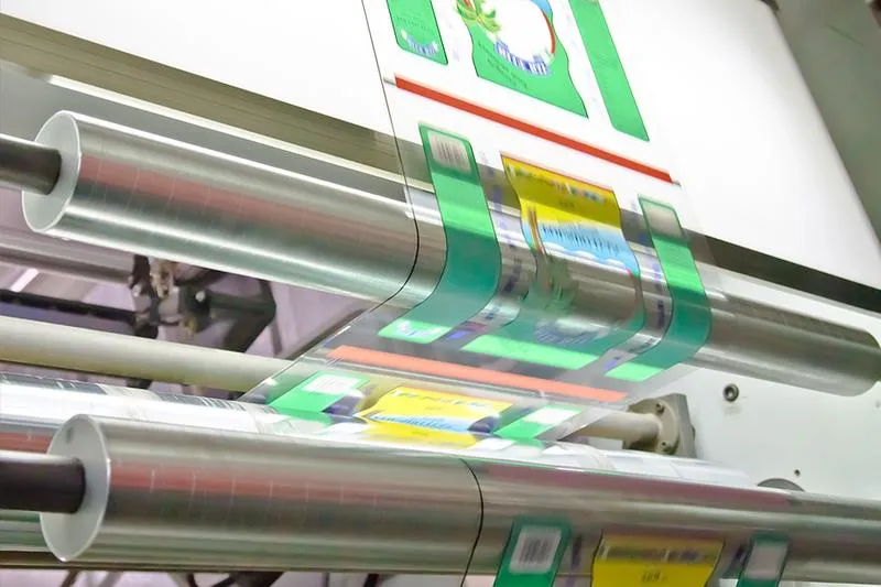 Odkryj świat druku: Co warto wiedzieć o drukarniach fleksograficznych i ich zastosowaniach?