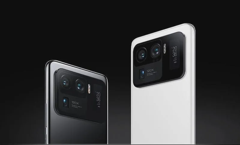 Telefon z trzema aparatami