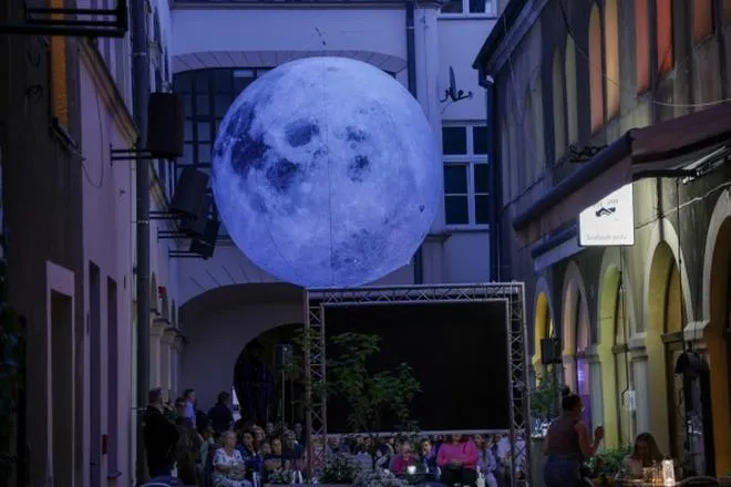 Teleskop astronomiczny